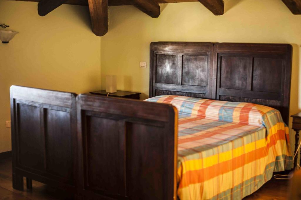 Azienda Agrituristica Alcastle Montabone Bagian luar foto
